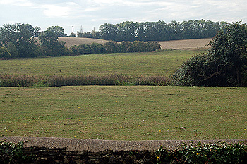 Oakley countryside looking south from the churchyard August 2011